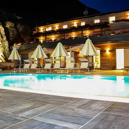 Oasi Dachterrassen Am Appartamento Dascio